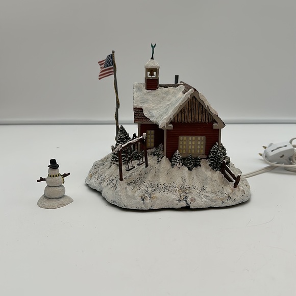 Hawthorne Village Winter Memories Little Red School House” Terry Redlin -  2000 - Picture 7 of 16